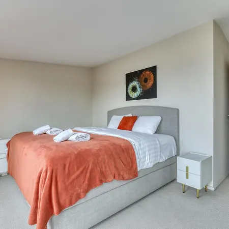 Luxury Penthouse With A/c Terrace & View-le Marais Parijs