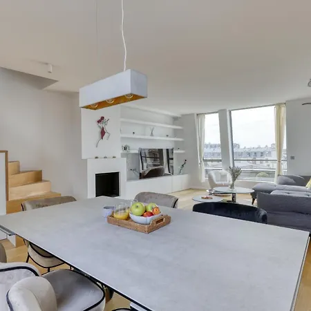 Luxury Penthouse With A/c Terrace & View-le Marais Appartement Parijs