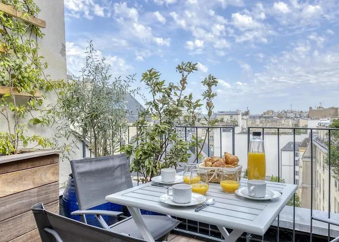 Luxury Penthouse With A/c Terrace & View-le Marais 아파트 파리