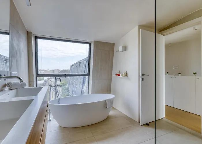아파트 Luxury Penthouse With A/c Terrace & View-le Marais 파리