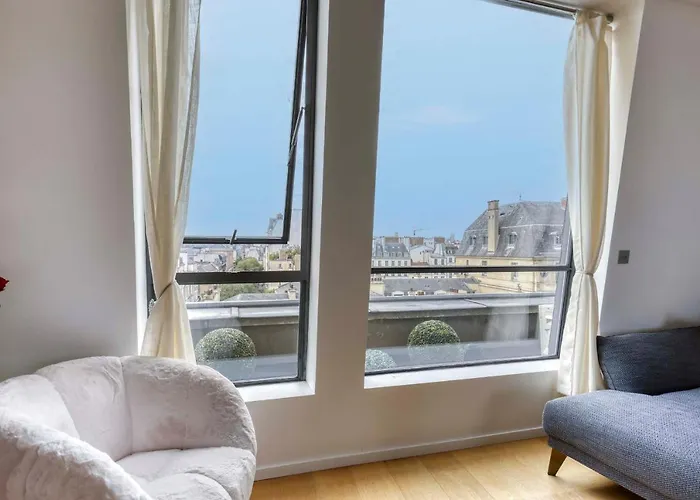 Luxury Penthouse With A/c Terrace & View-le Marais *