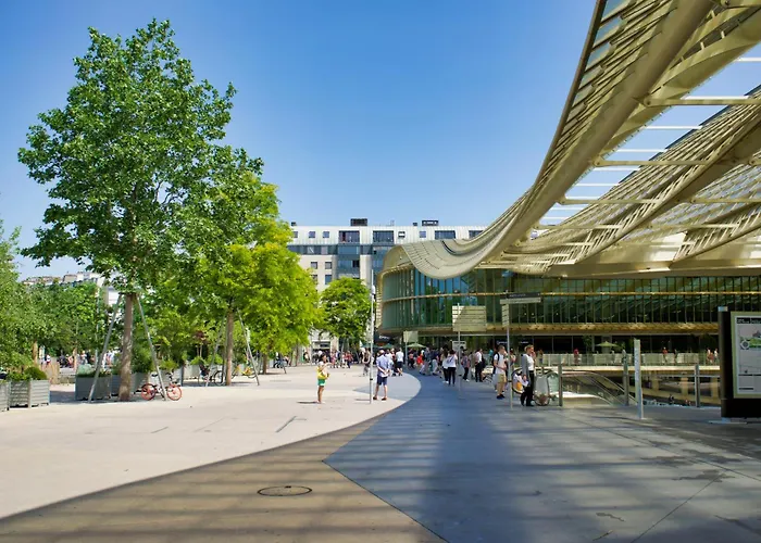 아파트 Luxury Penthouse With A/c Terrace & View-le Marais