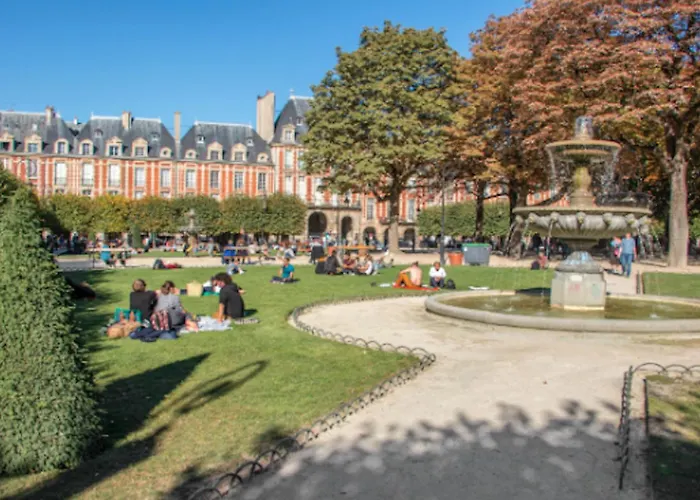 Luxury Penthouse With A/c Terrace & View-le Marais *