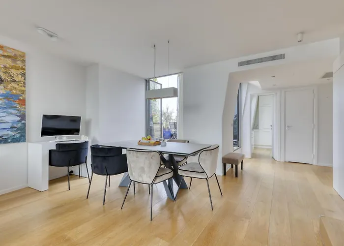 Luxury Penthouse With A/c Terrace & View-le Marais *