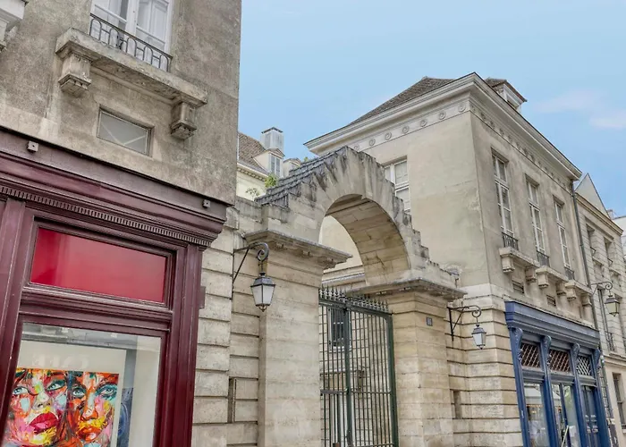 Luxury Penthouse With A/c Terrace & View-le Marais 파리