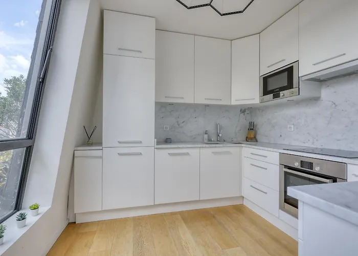 Luxury Penthouse With A/c Terrace & View-le Marais 파리