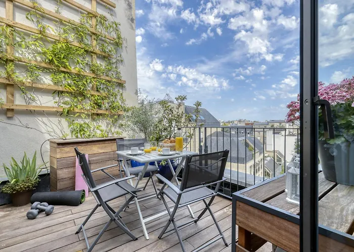 Luxury Penthouse With A/c Terrace & View-le Marais 파리