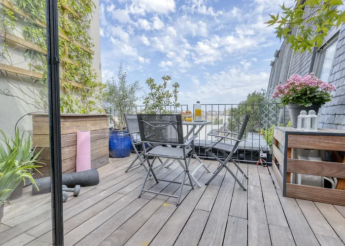 Luxury Penthouse With A/c Terrace & View-le Marais