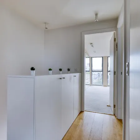 Luxury Penthouse With A/c Terrace & View-le Marais Paris